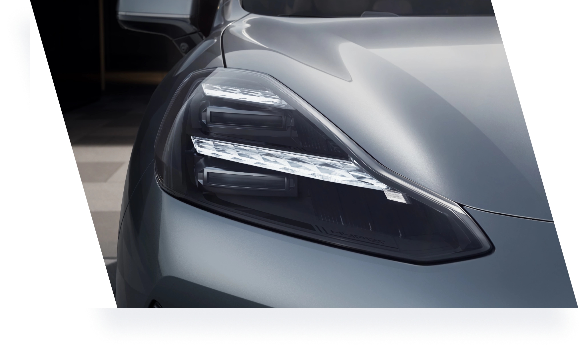 "Six-Star Tail Lights" – a constellation guiding your path.