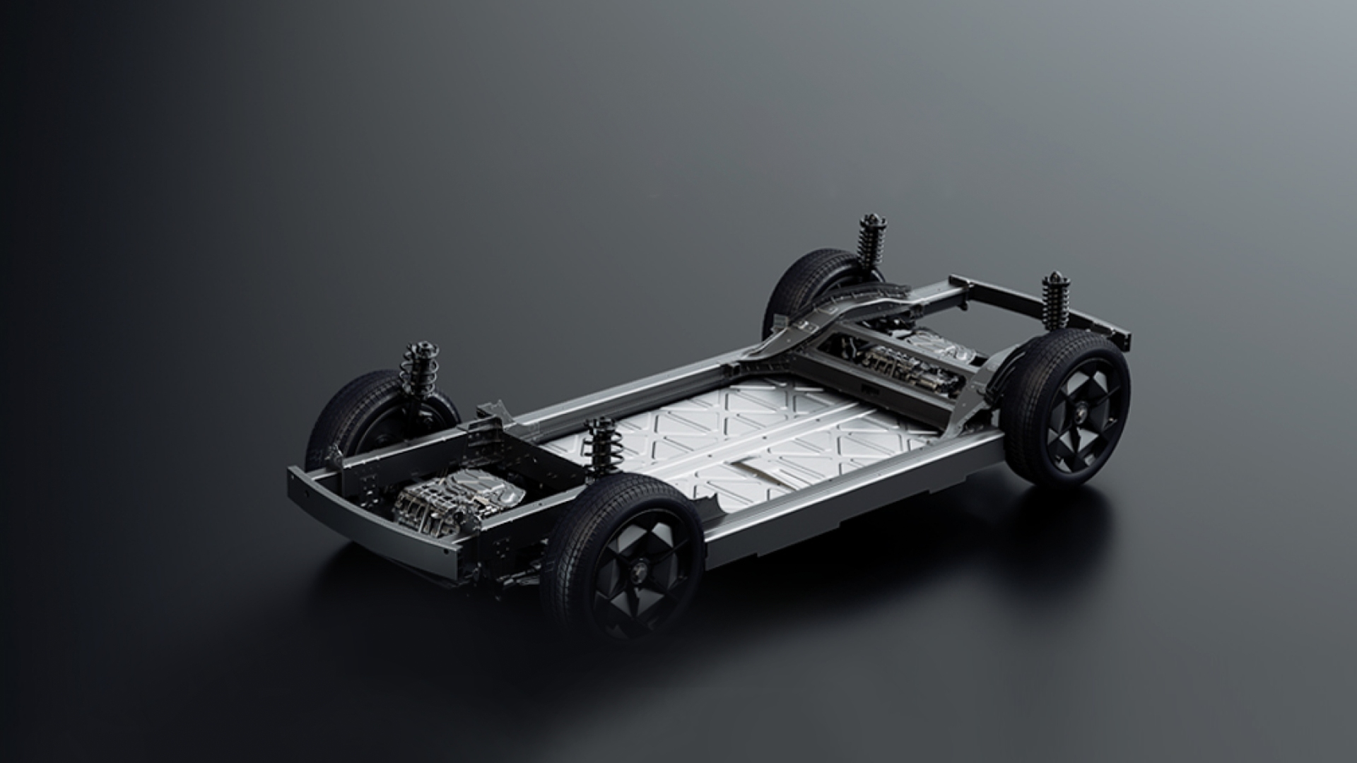 Leading Pure Electric Platform | Built on the GEP 2.0 pure electric platform, delivering quick 100 kW power response and superior handling compared to traditional fuel vehicles.