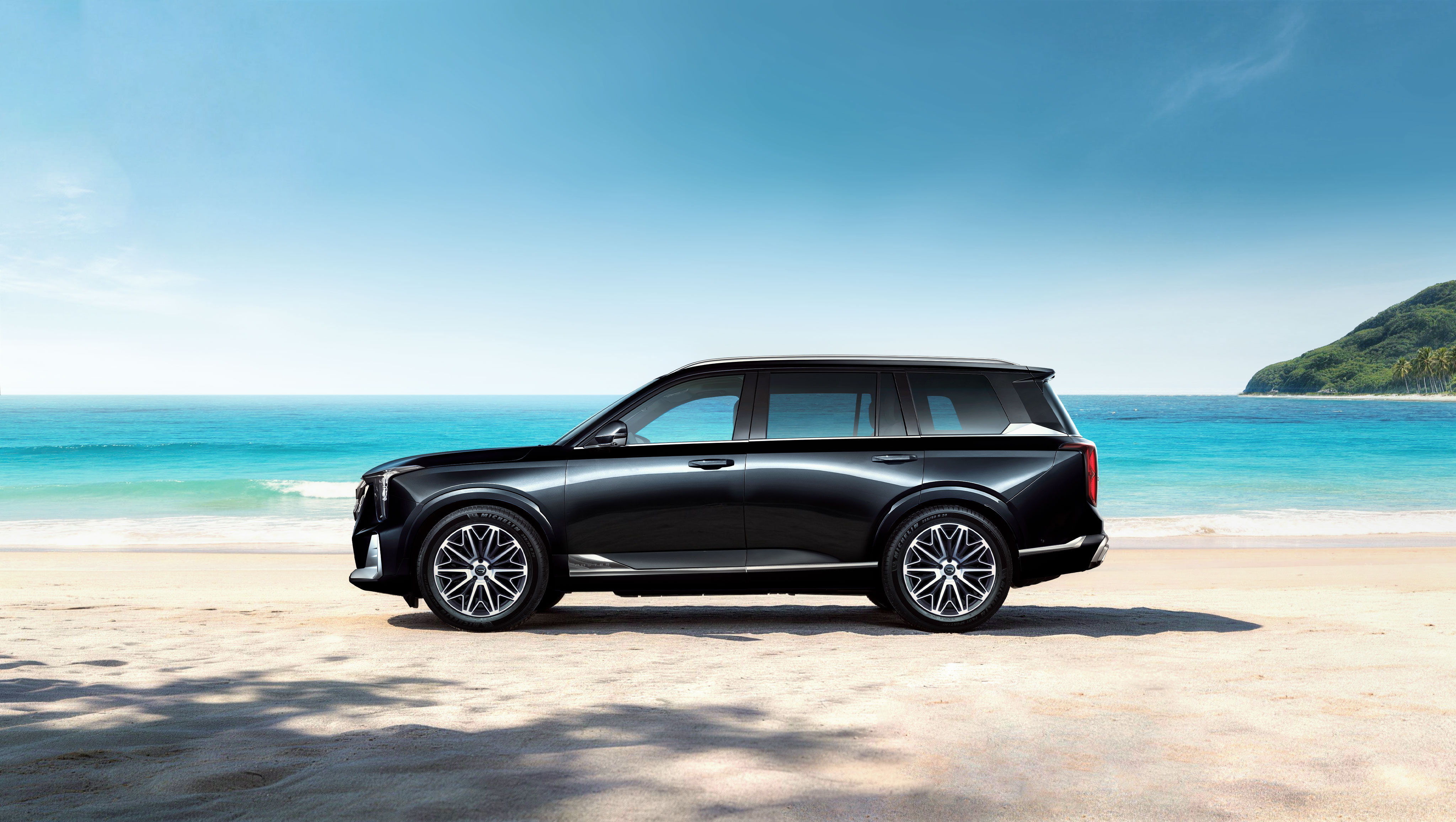 2,920mm Wheelbase, 5/6/7-Seat Comfort