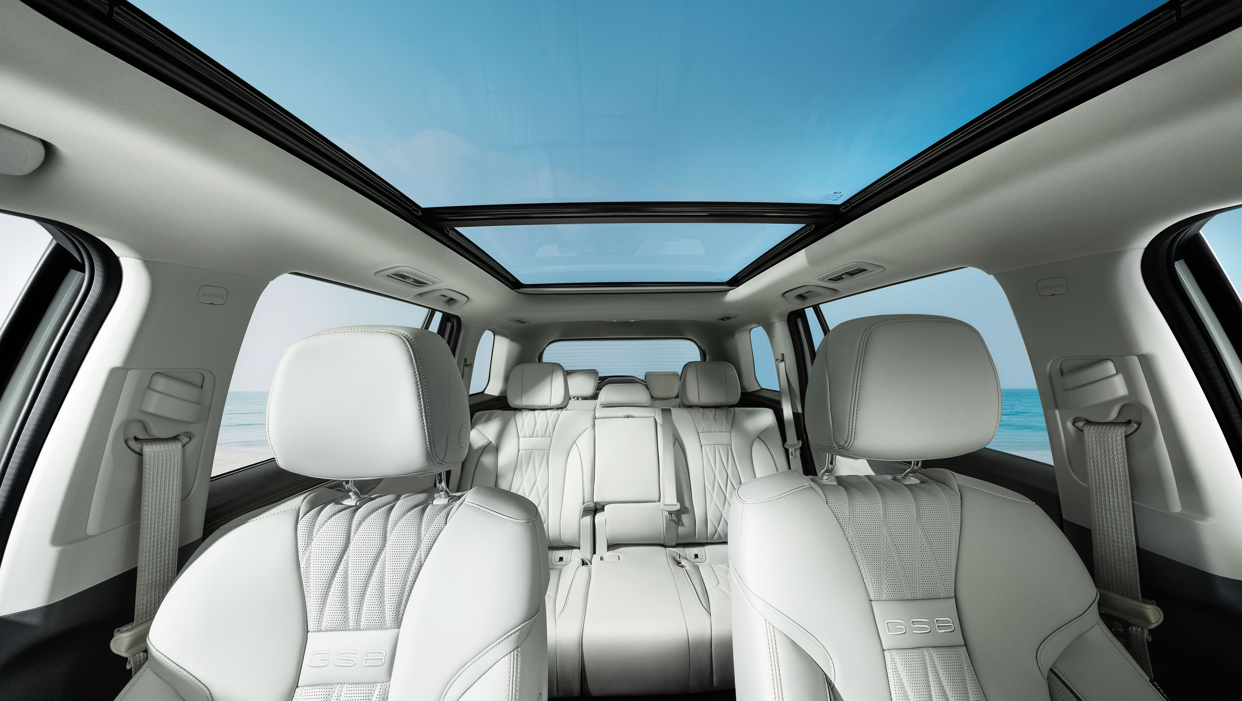 5/6/7-Seat Flexible Layout, 3-Row Power Seats, Panoramic Sunroof with Electric Sunshade