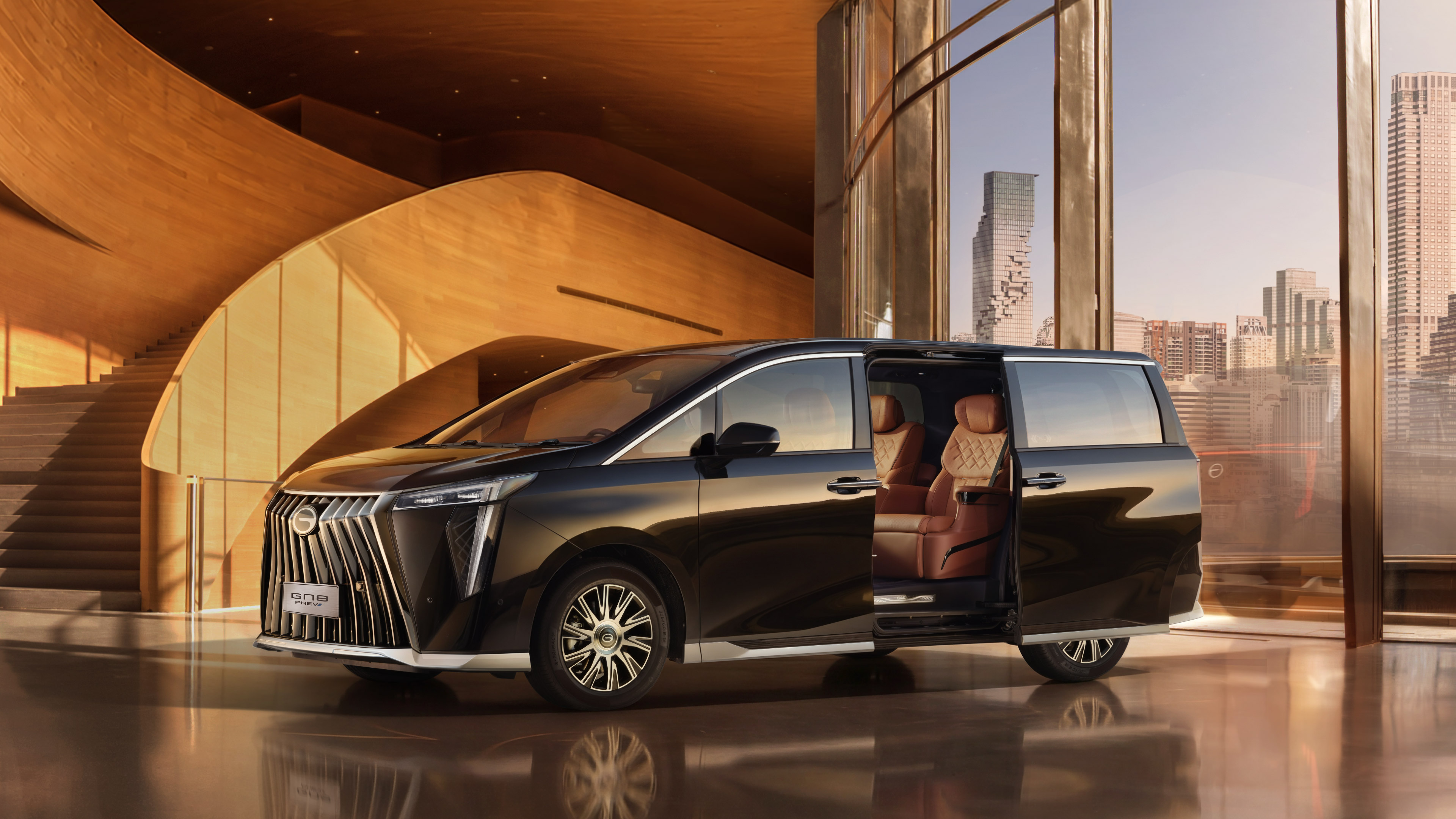 SMART LUXURY FOR EXECUTIVES